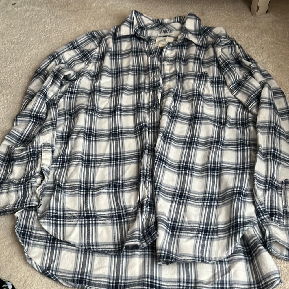 AE Amazingly soft flannel button down shirt